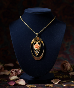 rose motif heart vintage pendant